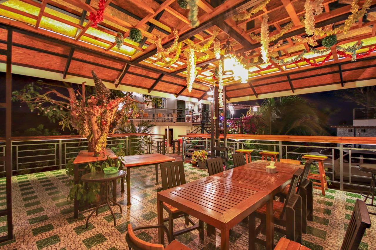 Happy Mountain Airport Resort Nai Yang Экстерьер фото